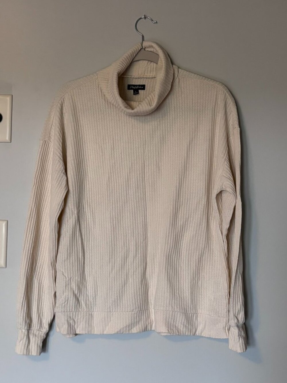 Flag & Anthem Texas Boutique Cream Waffle Knit Loose Turtleneck Sweater Large